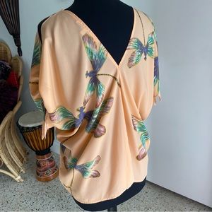 Ramona LaRue Designer Dragonfly Print V Neck Top! Like new! Miami design.